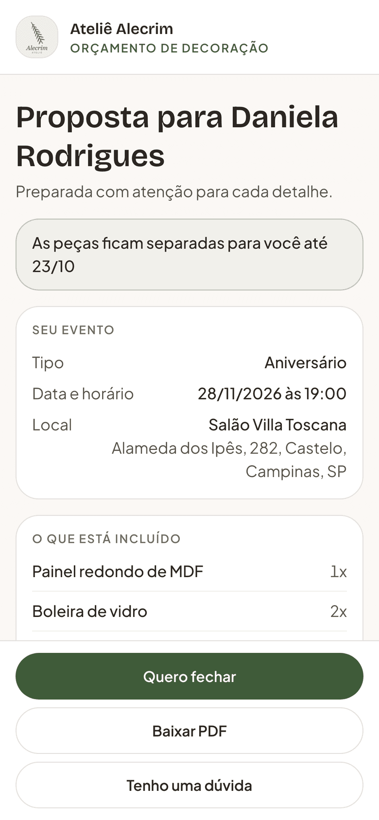 Orçamento aberto pela cliente no celular, com a marca da empresa, os itens, a data e o botão para falar no WhatsApp.